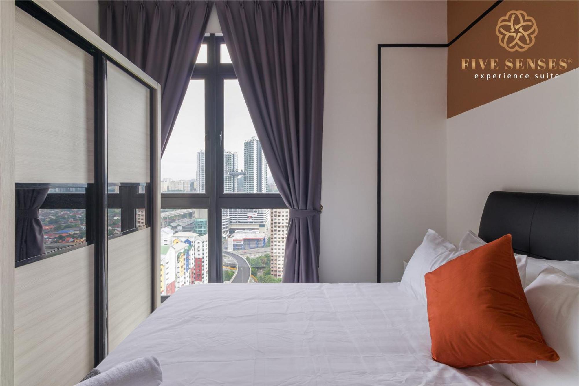 Neu Suites Signature Suites, Klcc Κουάλα Λουμπούρ Δωμάτιο φωτογραφία